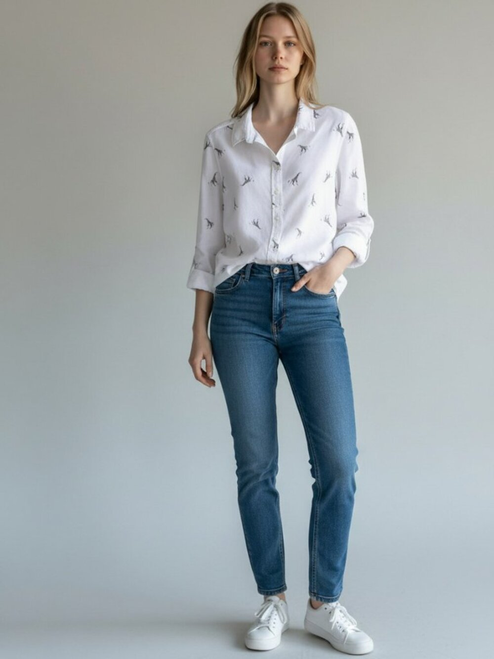 Jane and Delancy White‎ and Black Giraffe Designed Long Sleeve Blouse in size L